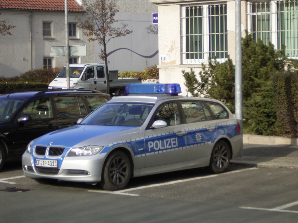 Radfahrerin übersehen und schwer verletzt