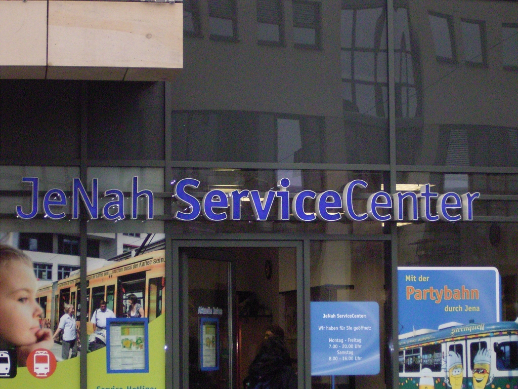 Neues Fahrplanbuch erhältlich