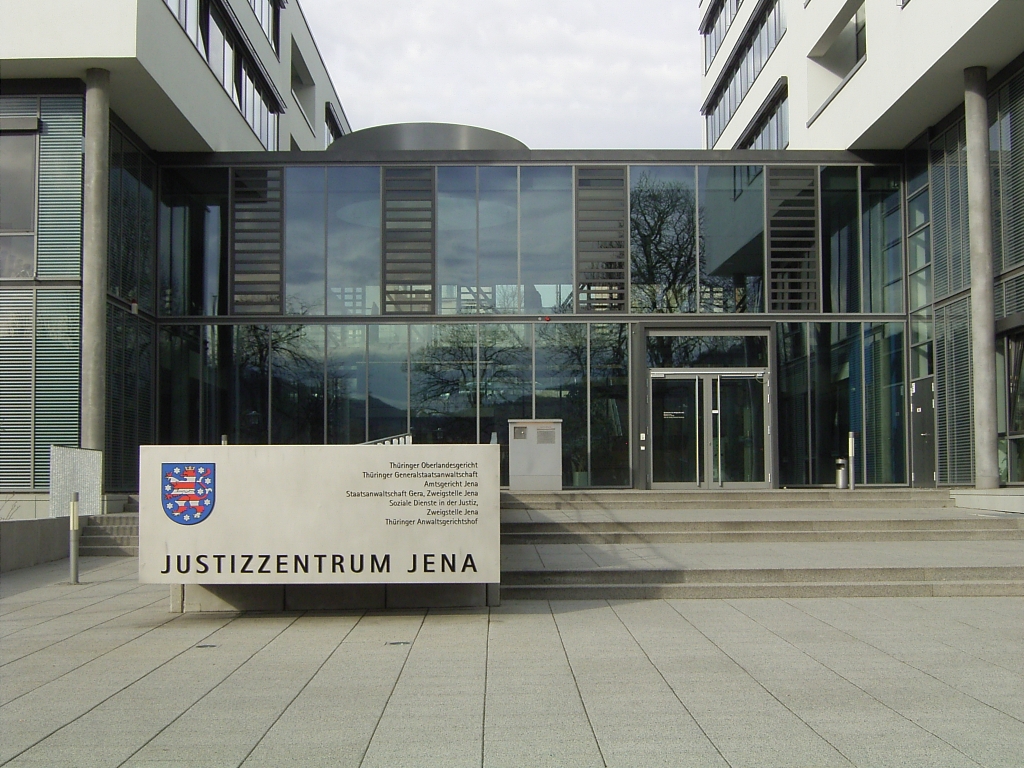 Thüringer Oberlandesgericht: Erster Rechtsstreit im  „VW-Abgasskandal“ 