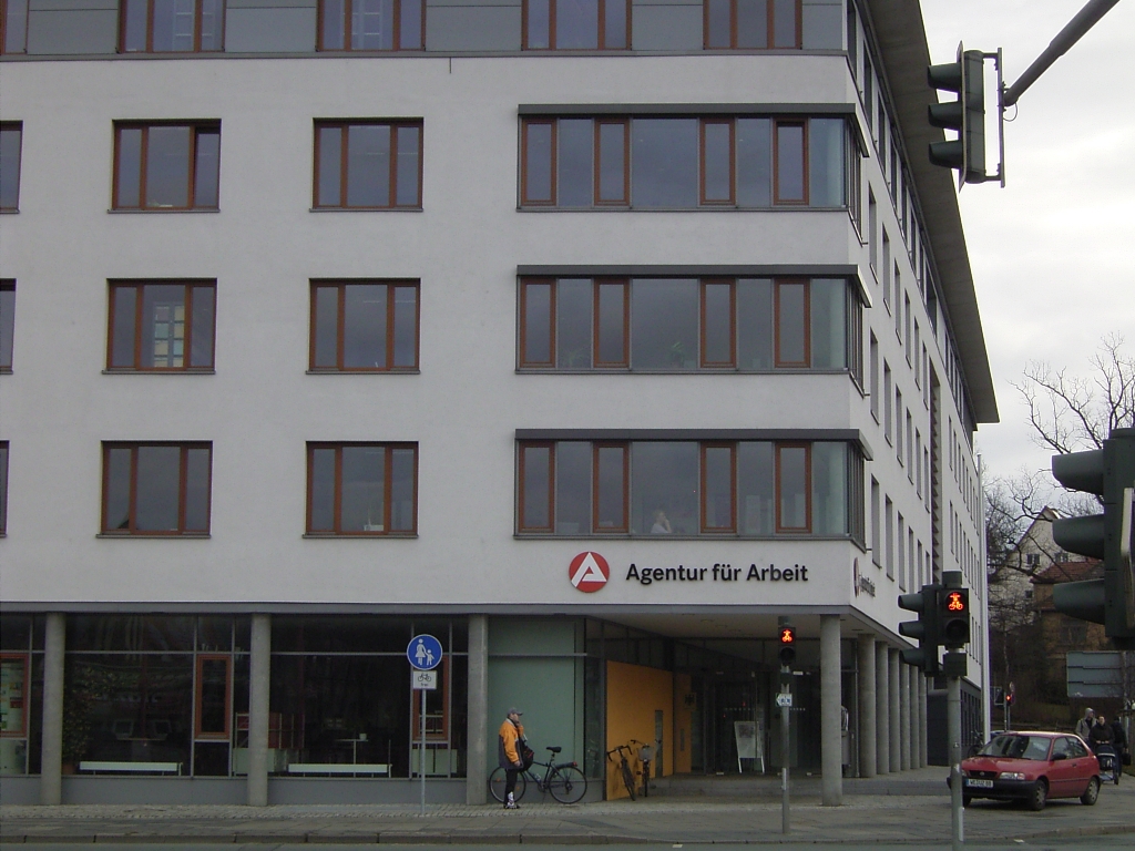 Wanderausstellung zum Minijob in der Arbeitsagentur