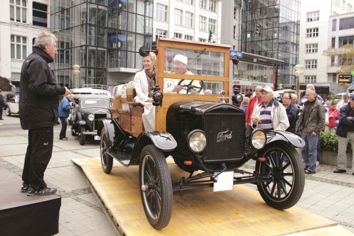 Mit dem Oldtimer zum „Tag des Handwerks“ nach Jena 