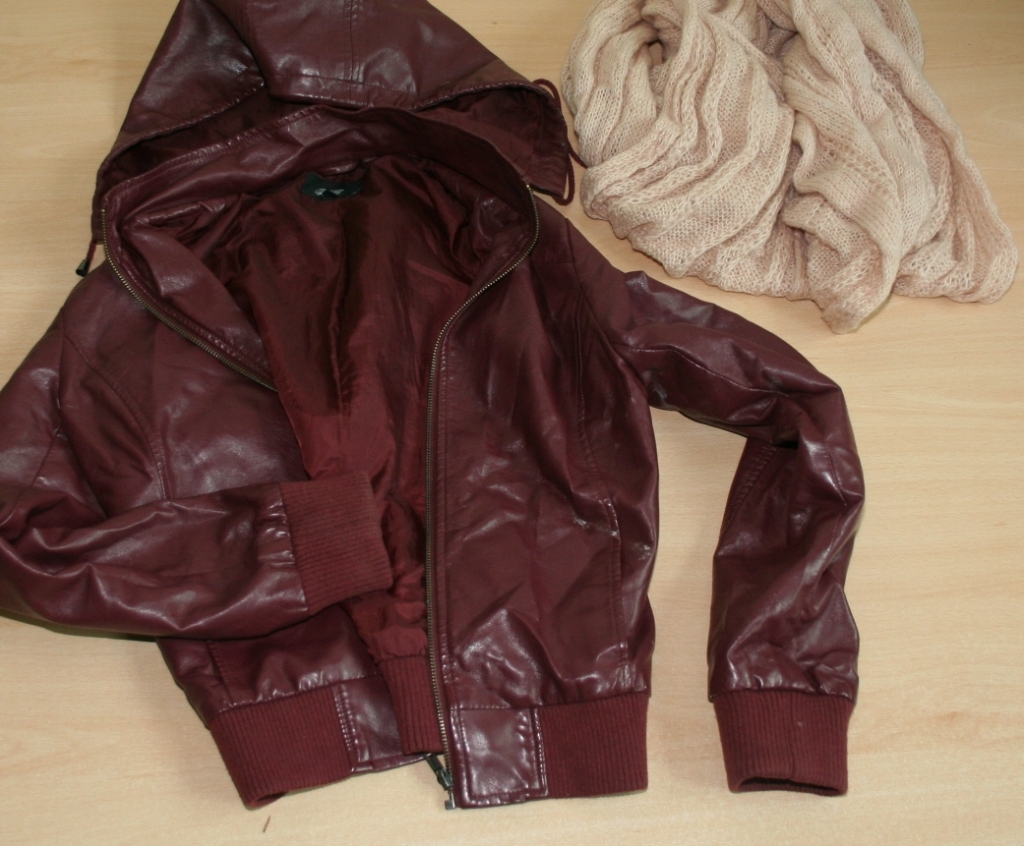 Kleidungsstücke am Saaleufer gefunden