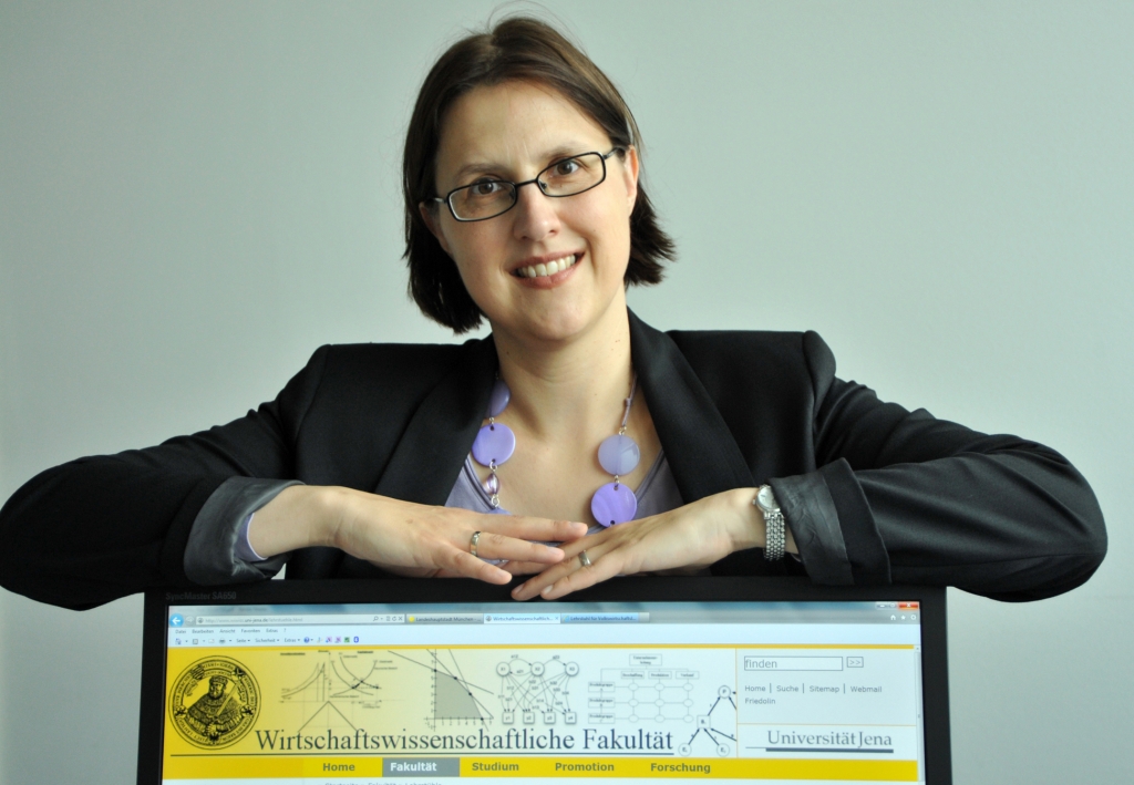 Deutsch lernen auf gepackten Koffern