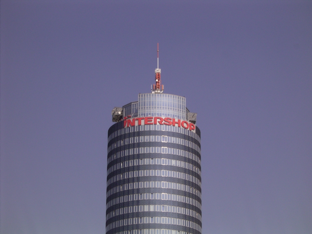 Intershop: Positives Ergebnis im Geschäftsjahr 2015 