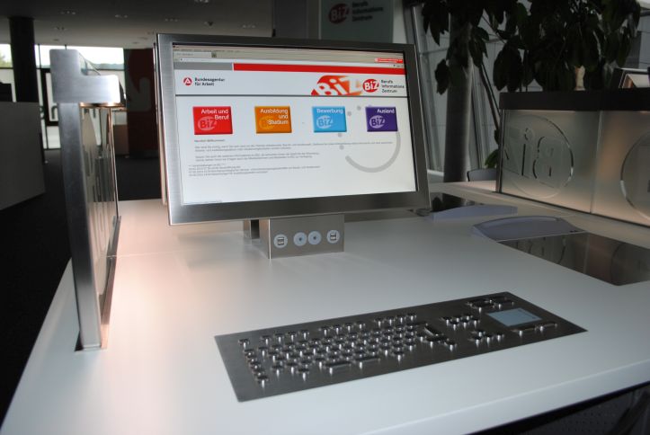 Möglichkeiten über Auslandsaufenthalte werden vorgestellt