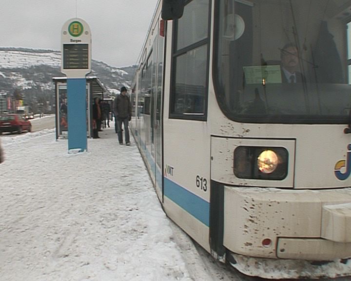 Schienenschäden in der Oberaue: Linien 1, 4, 5 und 35 umgeleitet