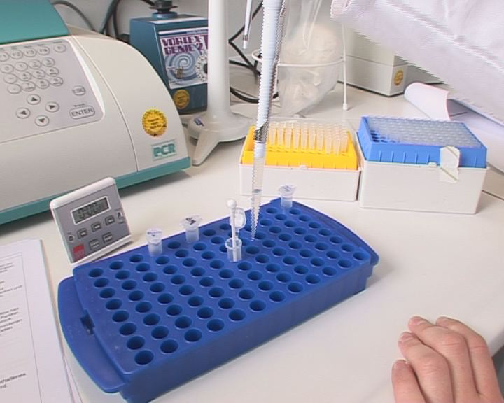 Auftakt für Diskussionsreihe „Blue Table Talk“ 