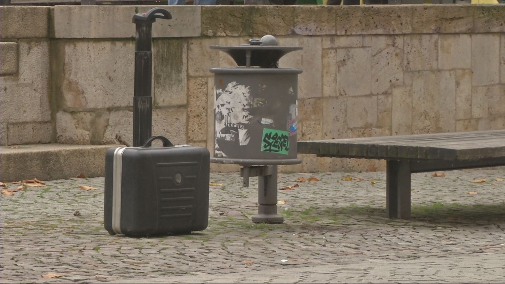 Herrenloser Koffer: Markt gesperrt