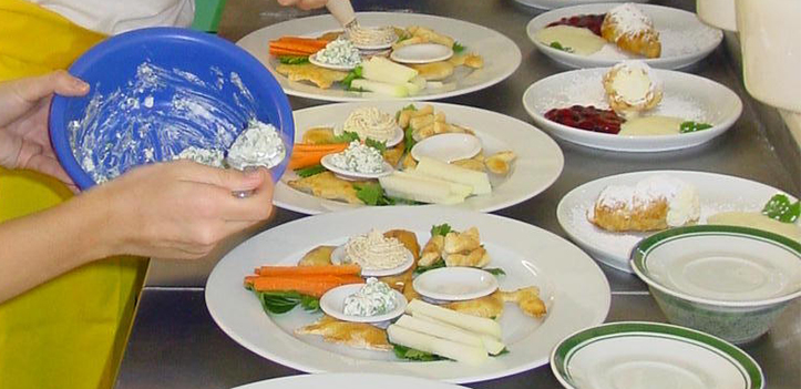 1. Jenaer Kochduell im Jugendzentrum KLEX