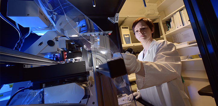 Jenaer Forscher untersuchen Dynamik von Ionenkanälen