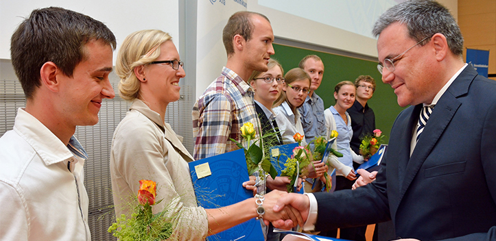 Vorstand des UKJ-Fördervereins neu gewählt