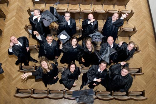 Erste Absolventen des Studienganges Sportmanagement 