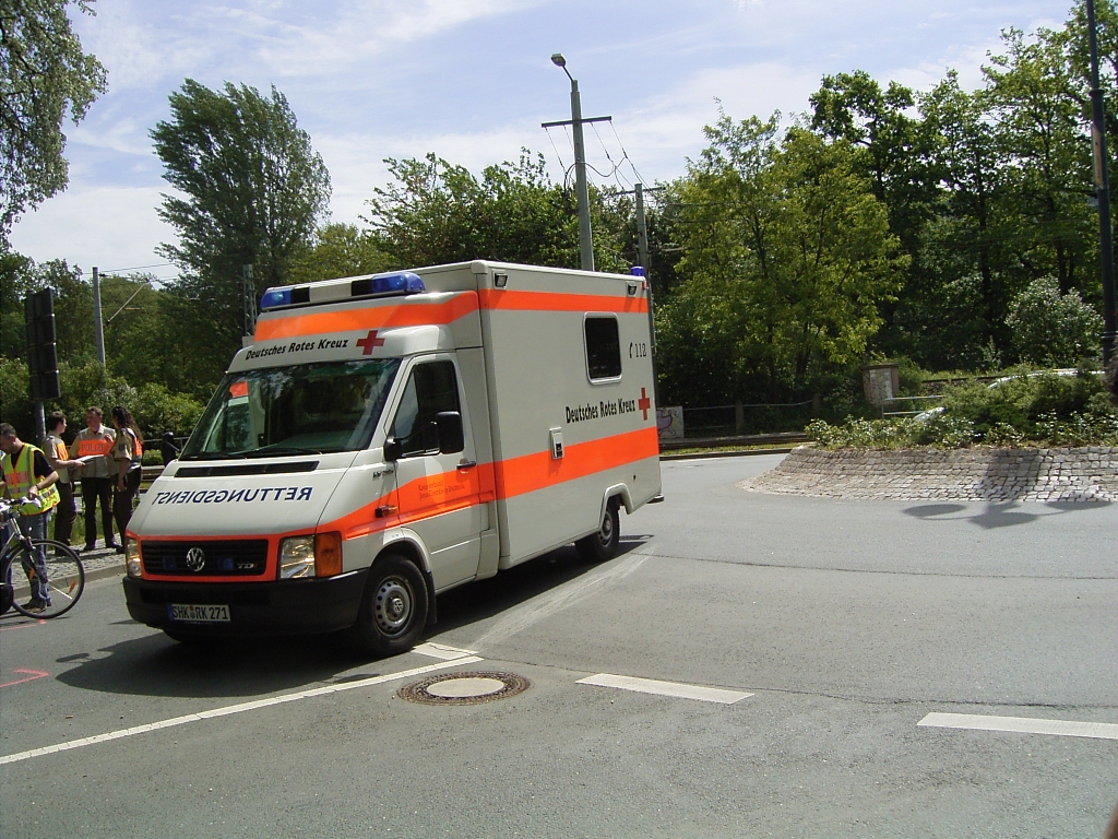 Ü80-Fahrer übersieht Fußgängerin am Burgaupark