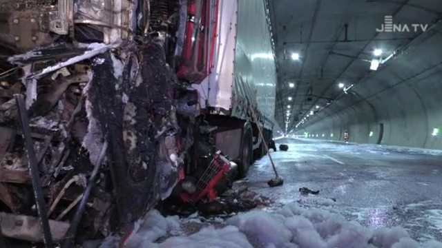 Für Verkehrschaos gesorgt: Wegen eines Lkw-Brandes war der Jagdbergtunnel komplett gesperrt