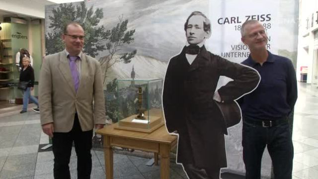 Ausstellung eröffnet: In der GoetheGalerie dreht sich alles um Carl Zeiss