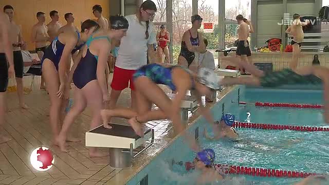 Voller Einsatz: Rettungsschwimmer aus Thüringen und Sachsen traten beim Jenapokal gegeneinander an