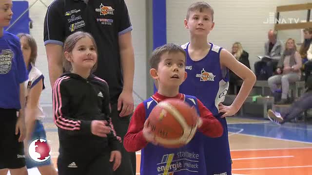 Basketballcamp: In den Winterferien konnte der Nachwuchs auch mit den Profis trainieren