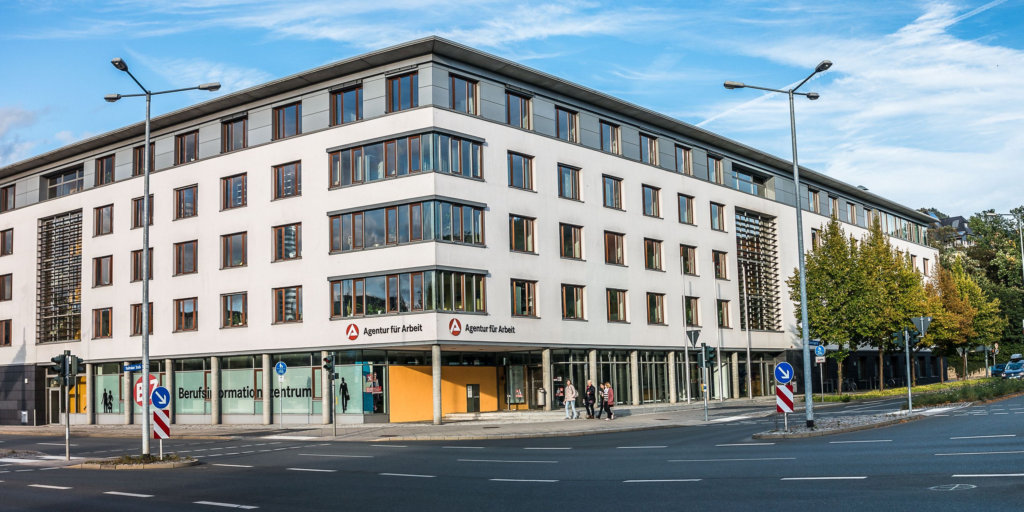 Jenaer Arbeitsagentur sucht für sich selbst