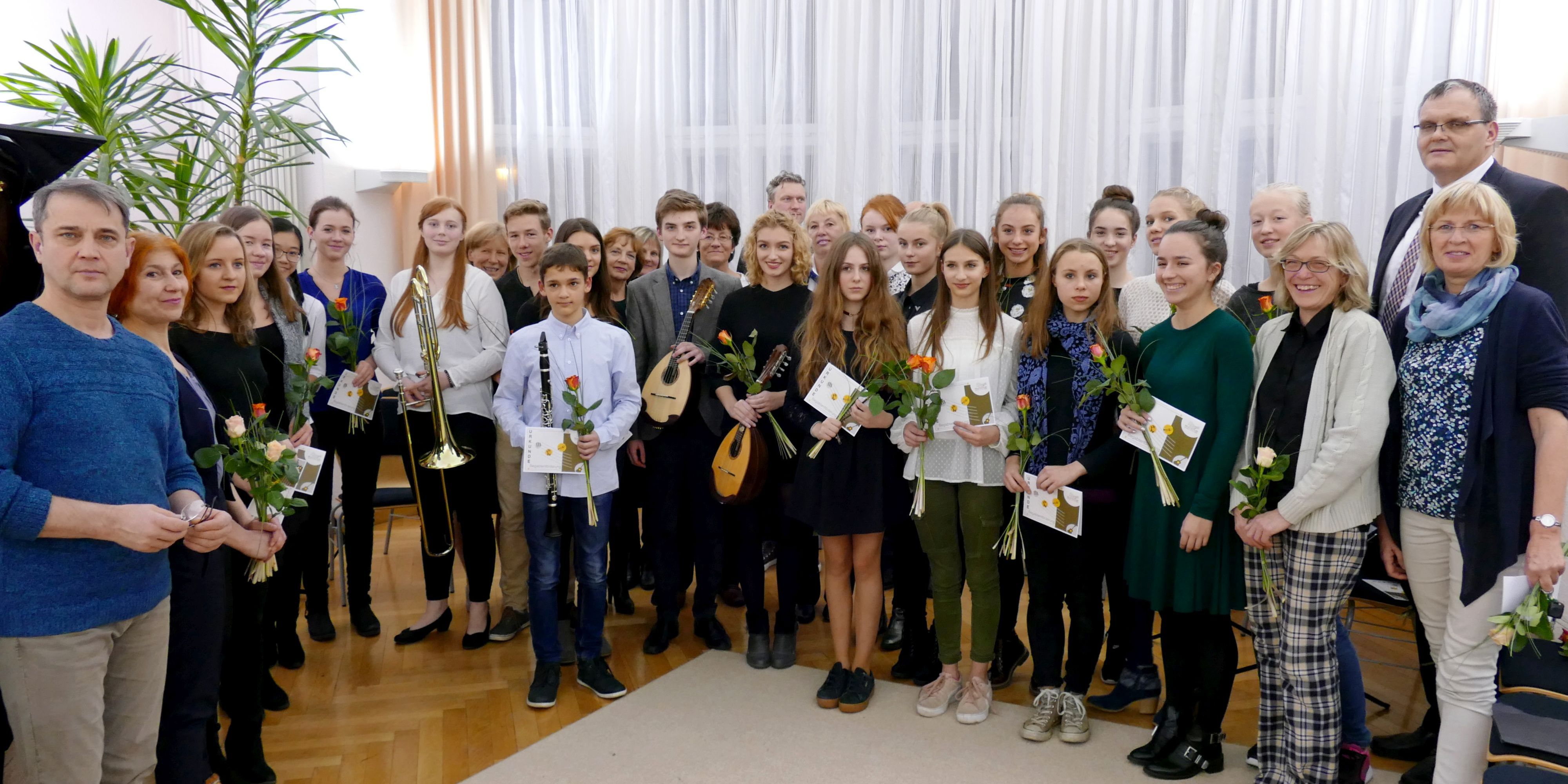 Feststimmung bei der Übergabe der Urkunden Begabtenförderung