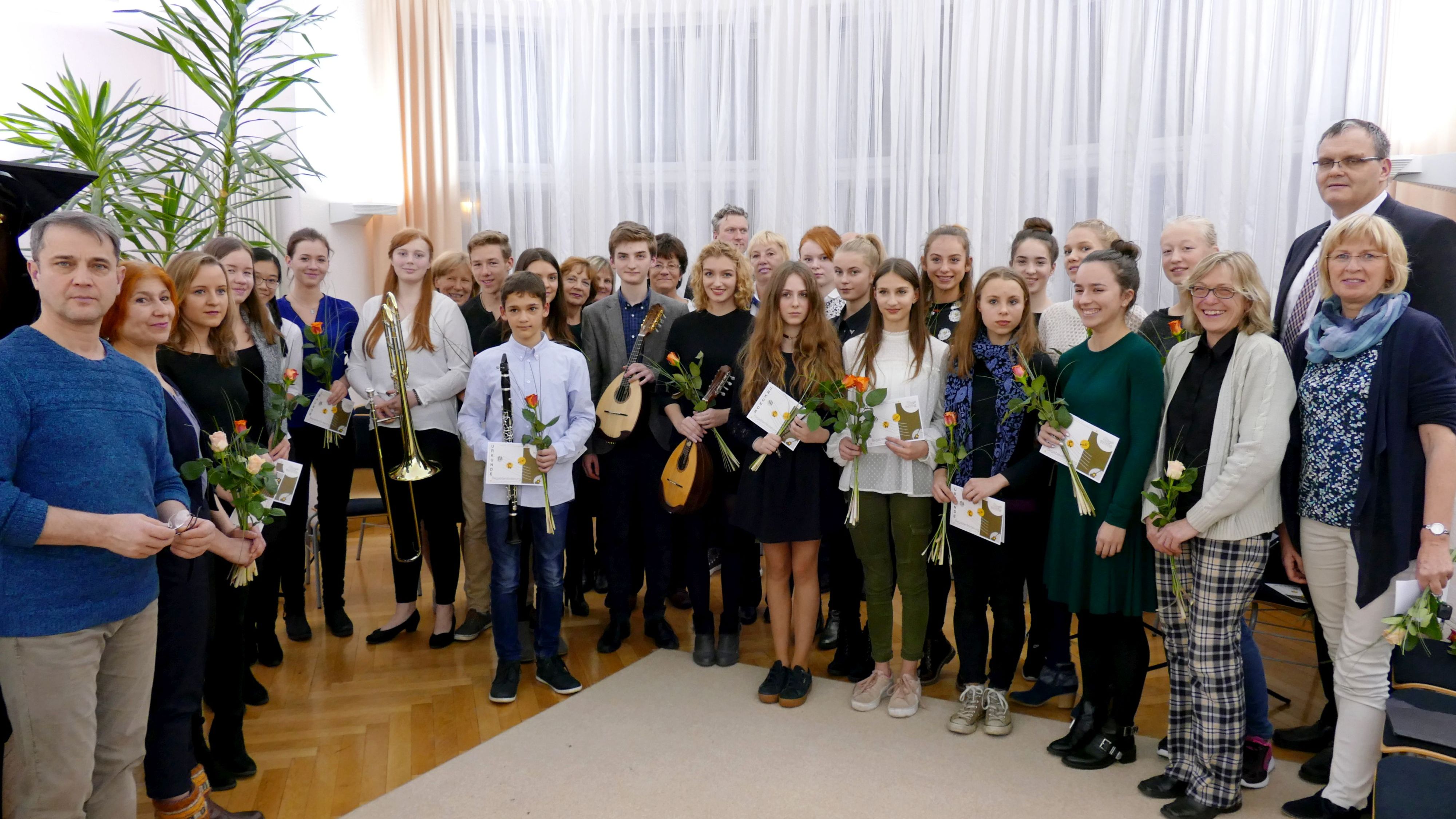 Feststimmung bei der Übergabe der Urkunden Begabtenförderung