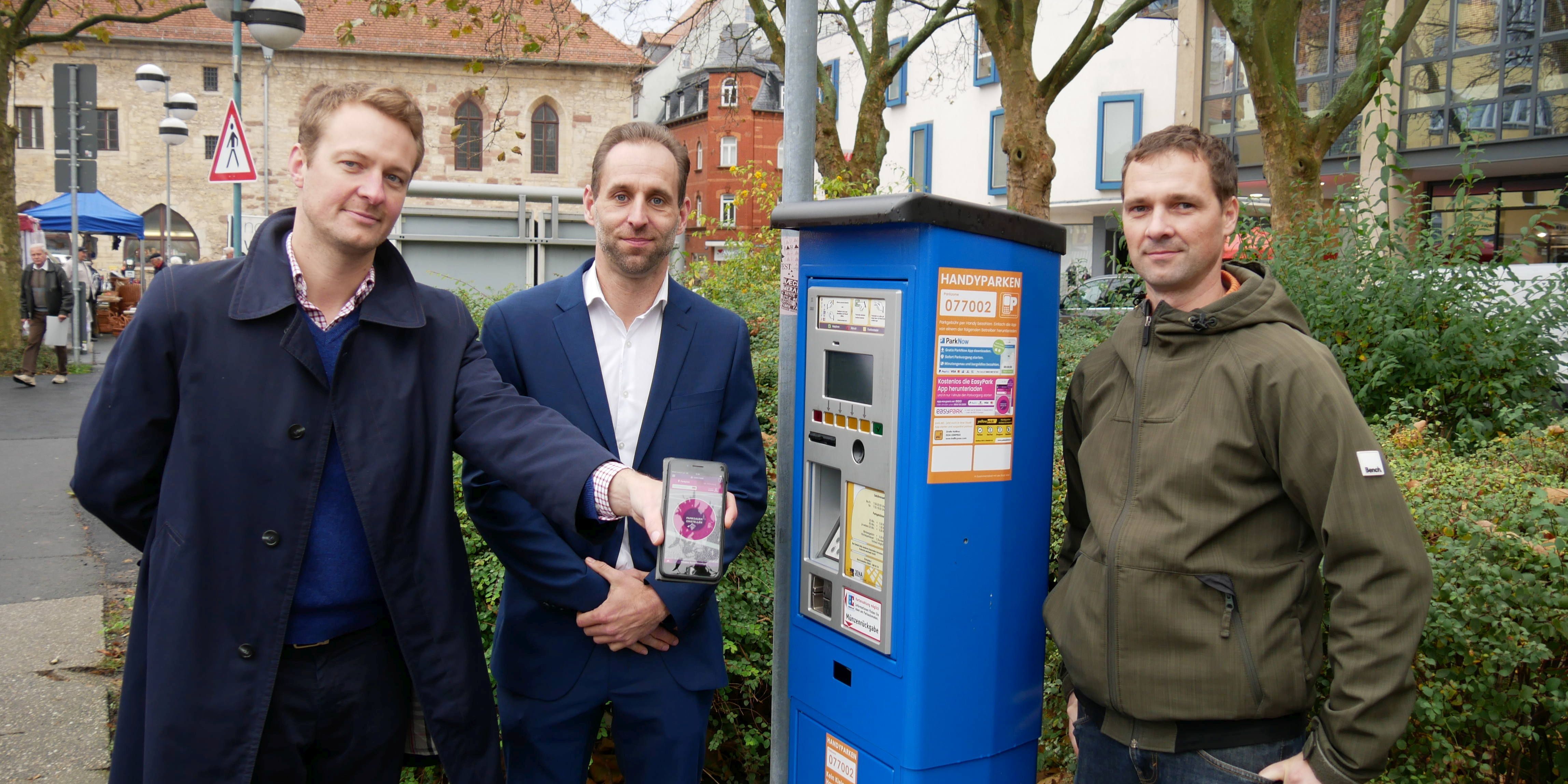 Parkgebühren per Mobiltelefon bezahlen