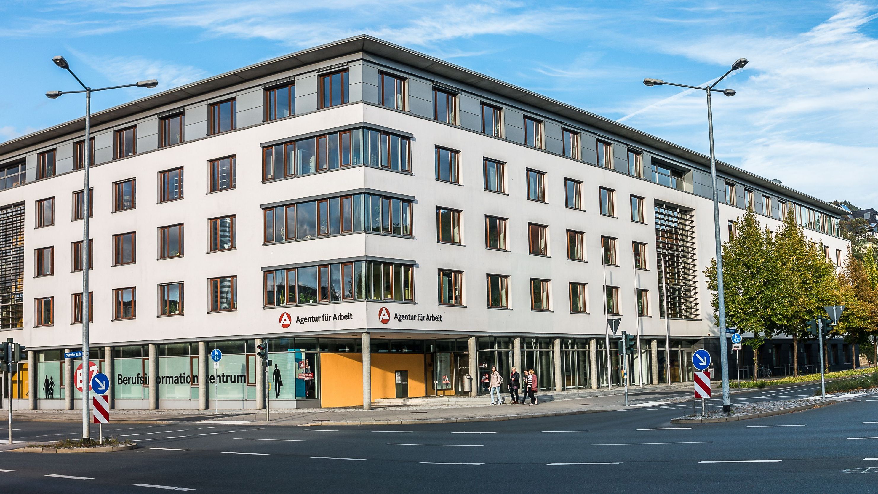 Jenaer Arbeitsagentur sucht für sich selbst