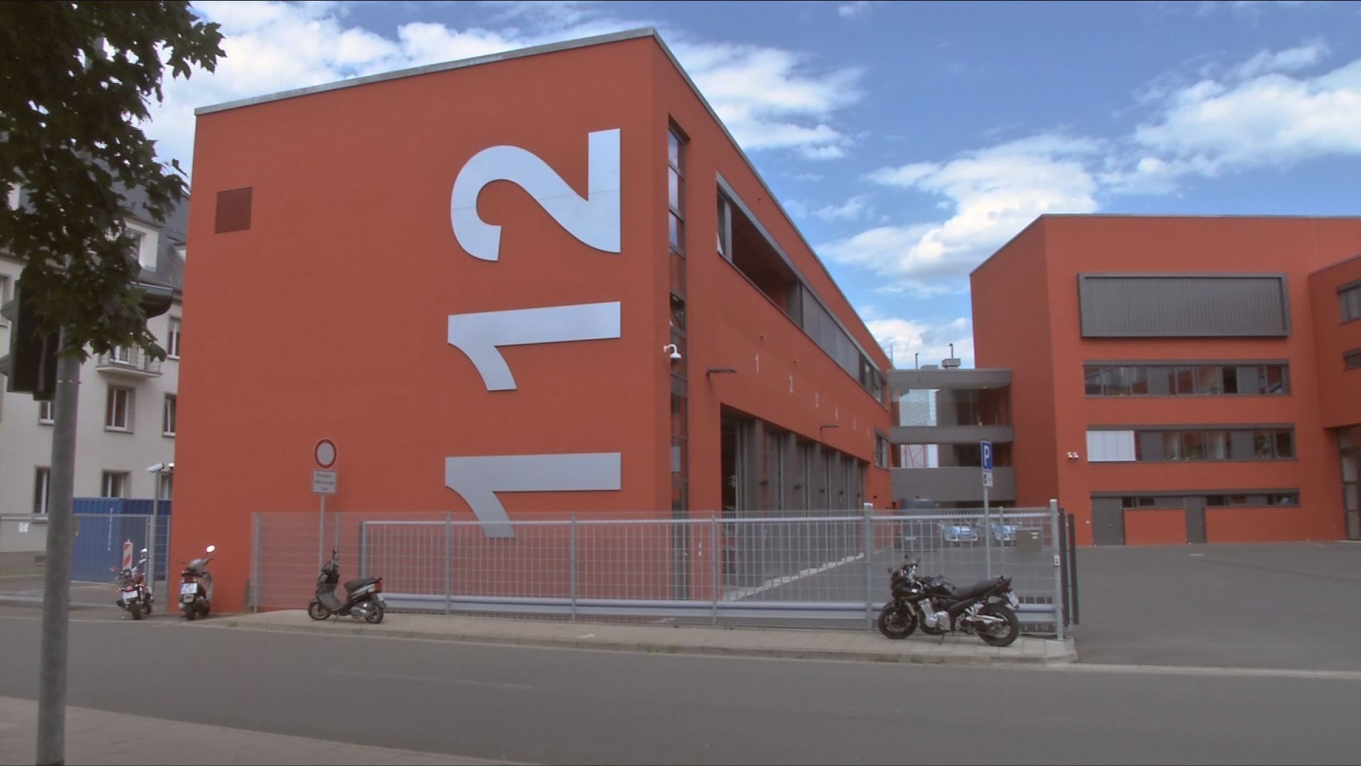 Oberbürgermeister besucht Polizei und Feuerwehr