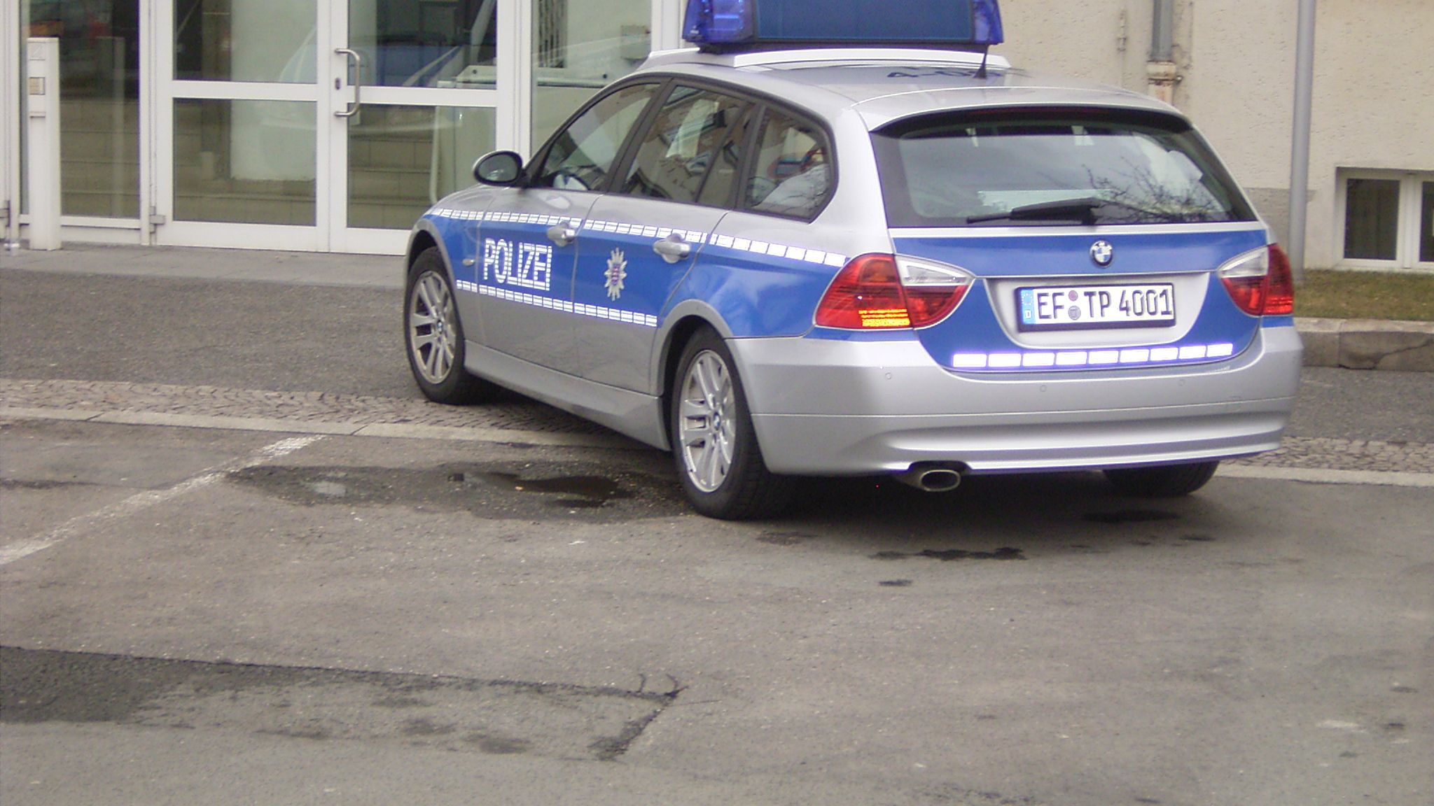 Unfall im Parkhaus: Zeugen gesucht