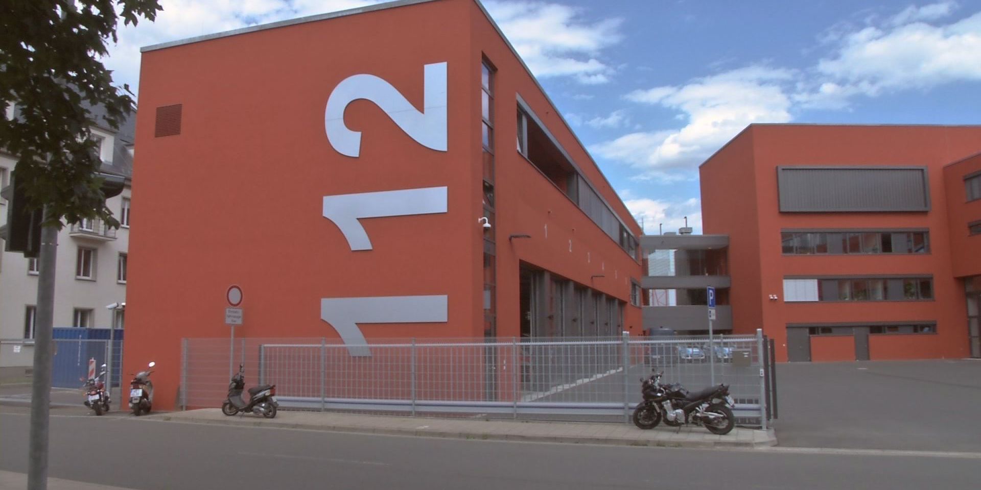 Oberbürgermeister besucht Polizei und Feuerwehr