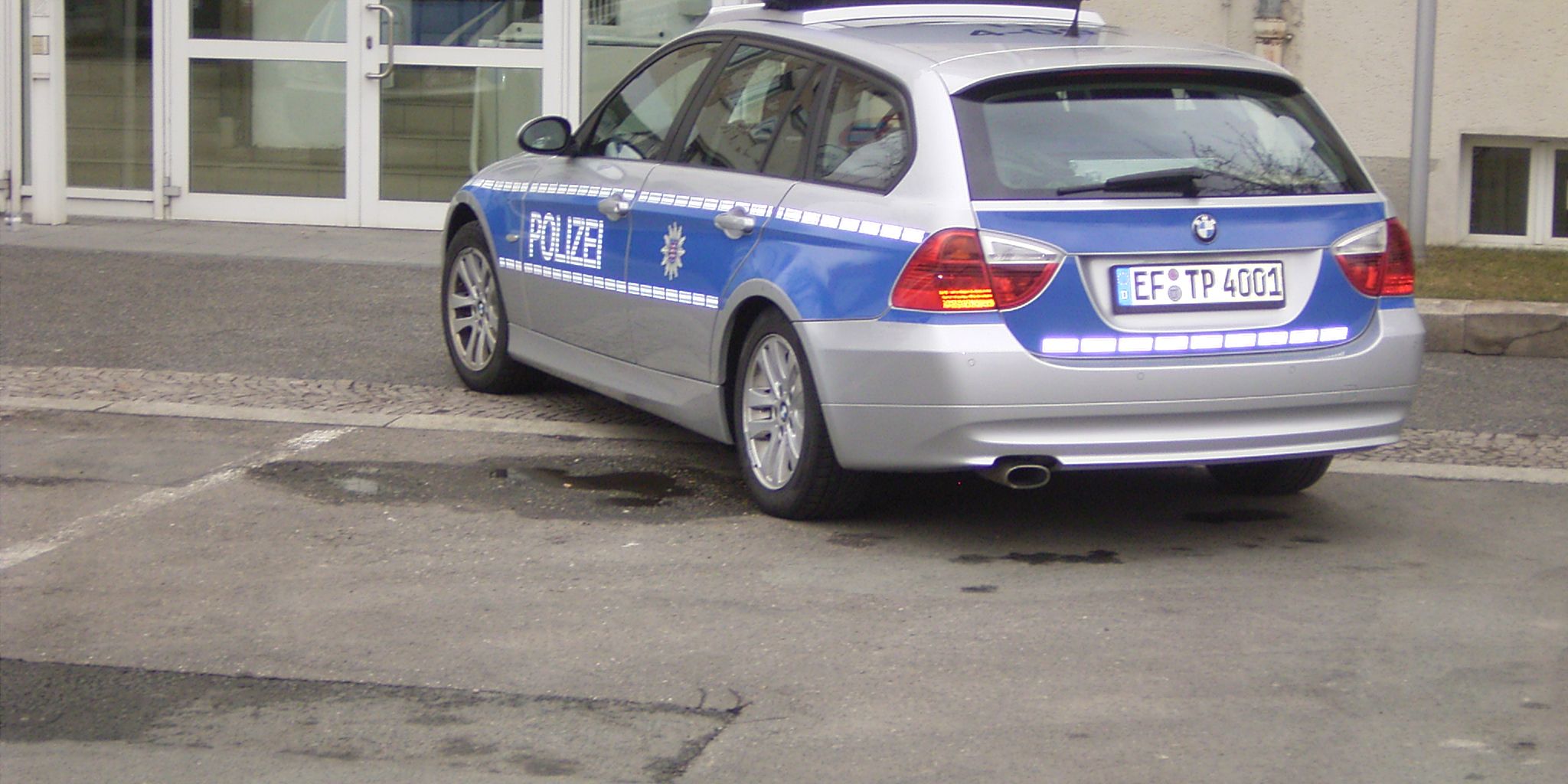 Unfall im Parkhaus: Zeugen gesucht