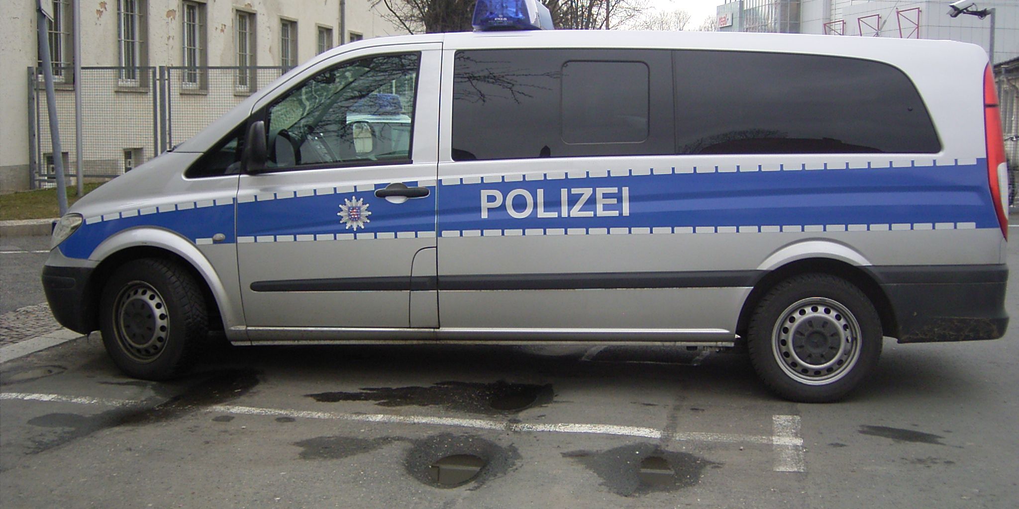 Geldbörse einer Rentnerin in Straßenbahn gestohlen