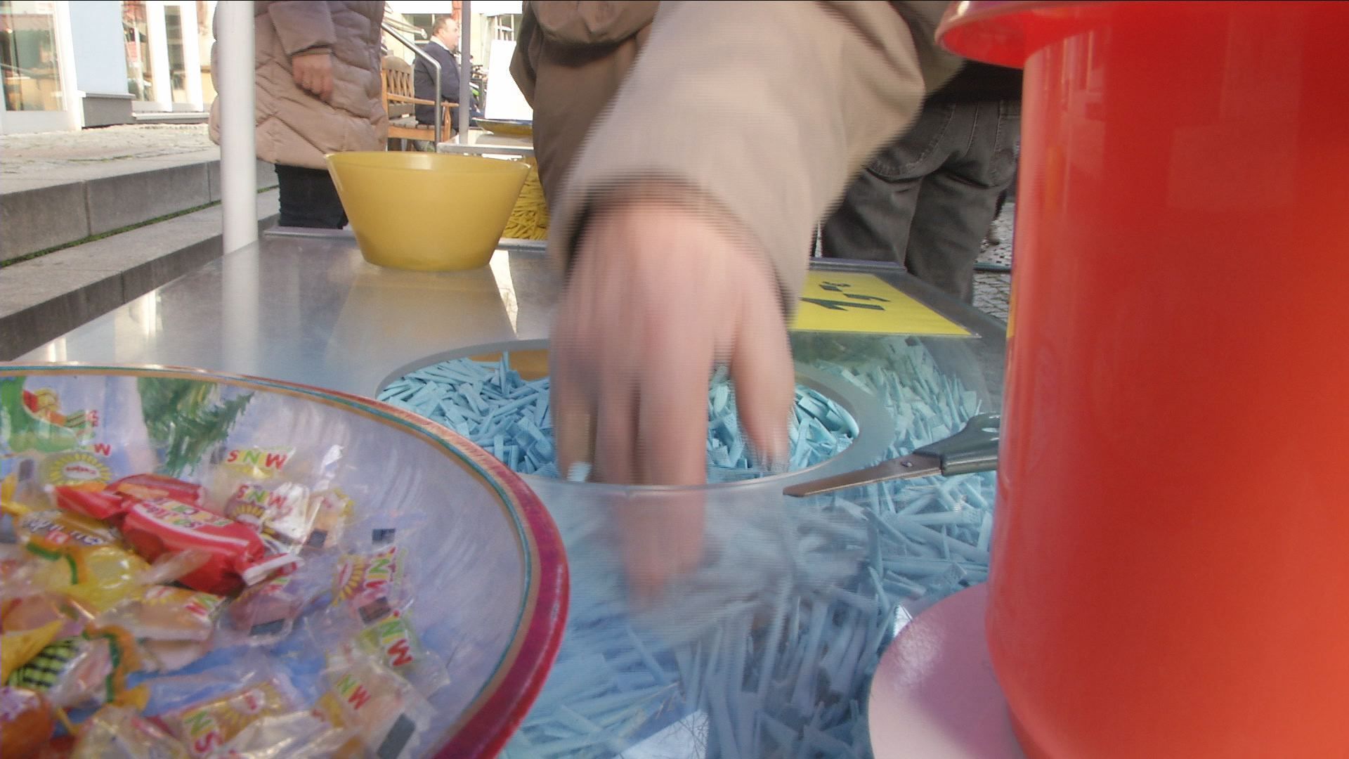 Alle Lose sind verkauft: Bei der Weihnachtstombola werden am Freitag die Hauptgewinne gezogen