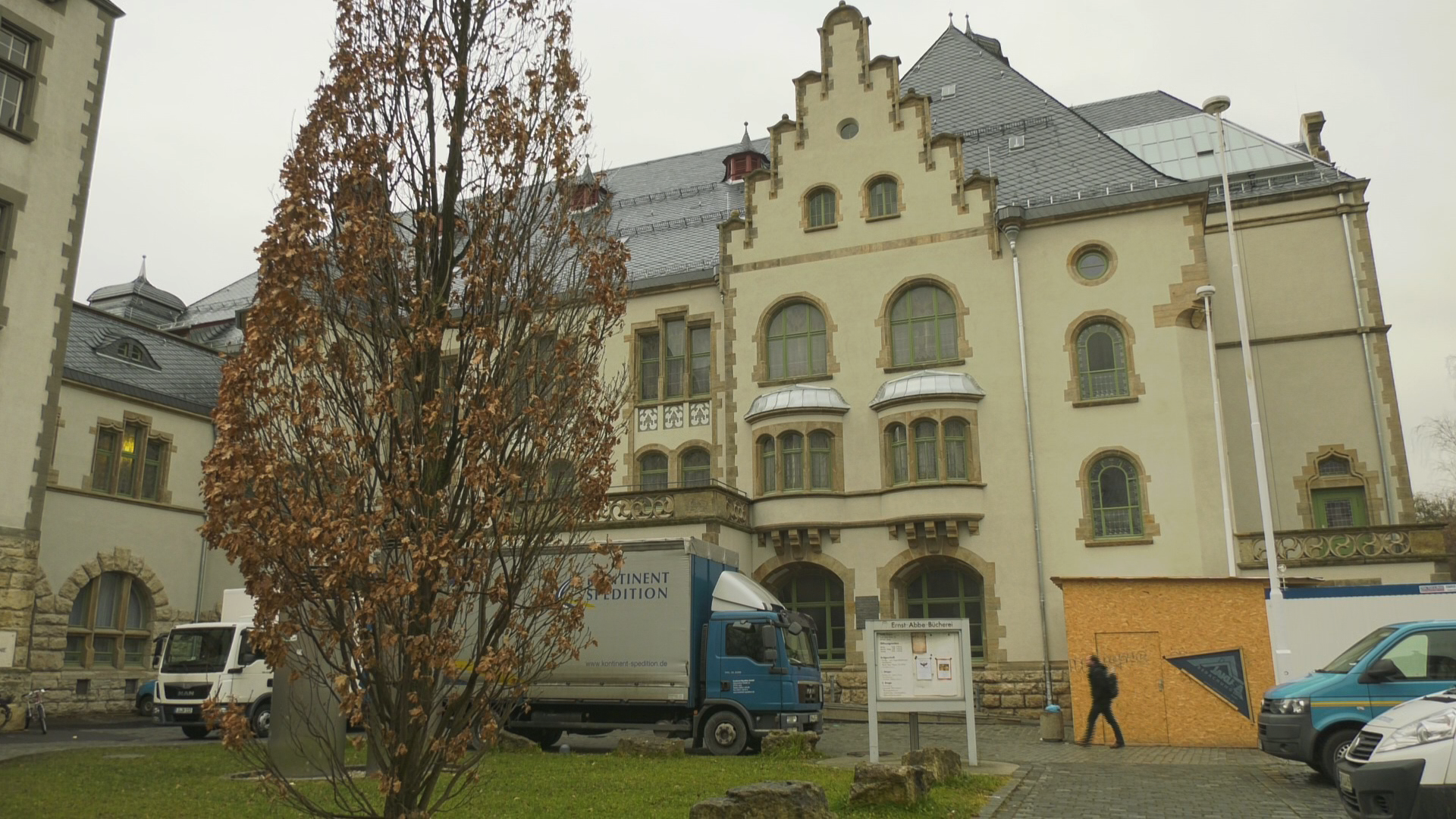 Alle Gerüste sind gefallen: Am Saalgebäude des Volkshauses wurden die Arbeiten beendet