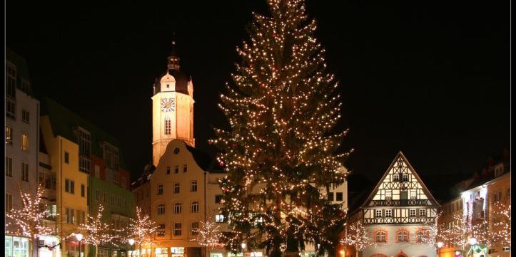 Weihnachtsliedersingen auf Jenaer Marktplatz