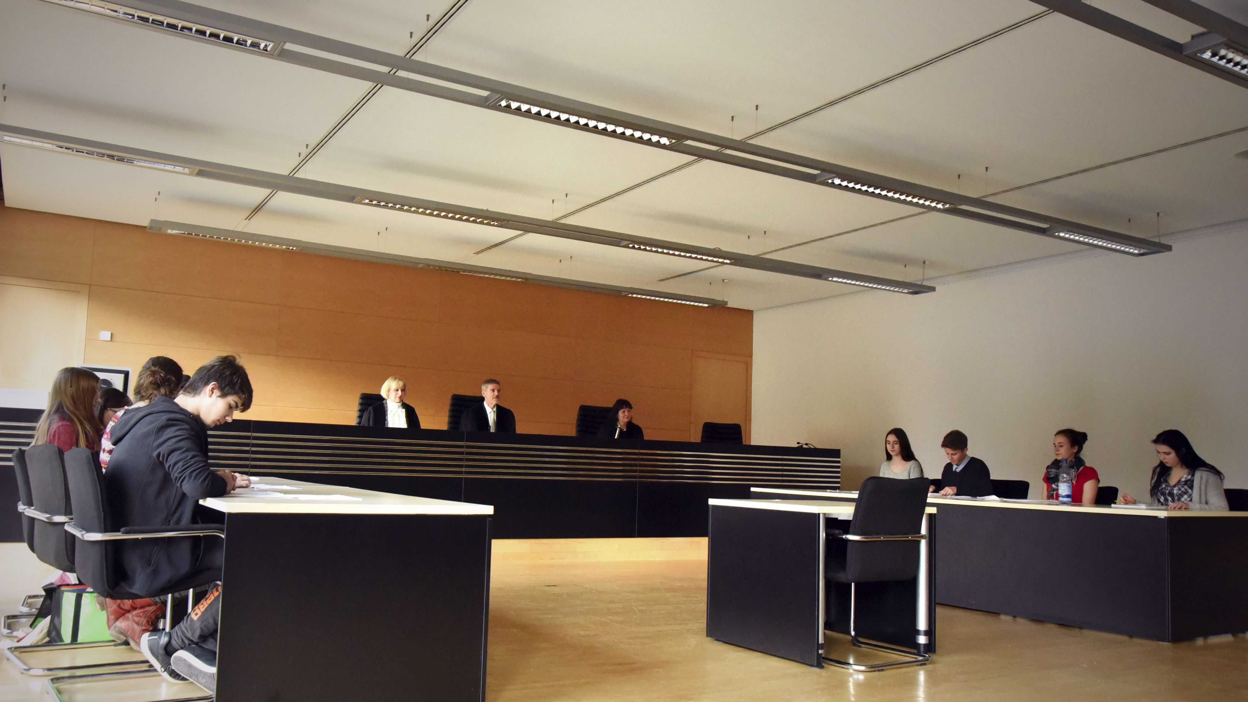 Final-Teams für 3. Jenaer Schüler Moot Court stehen fest