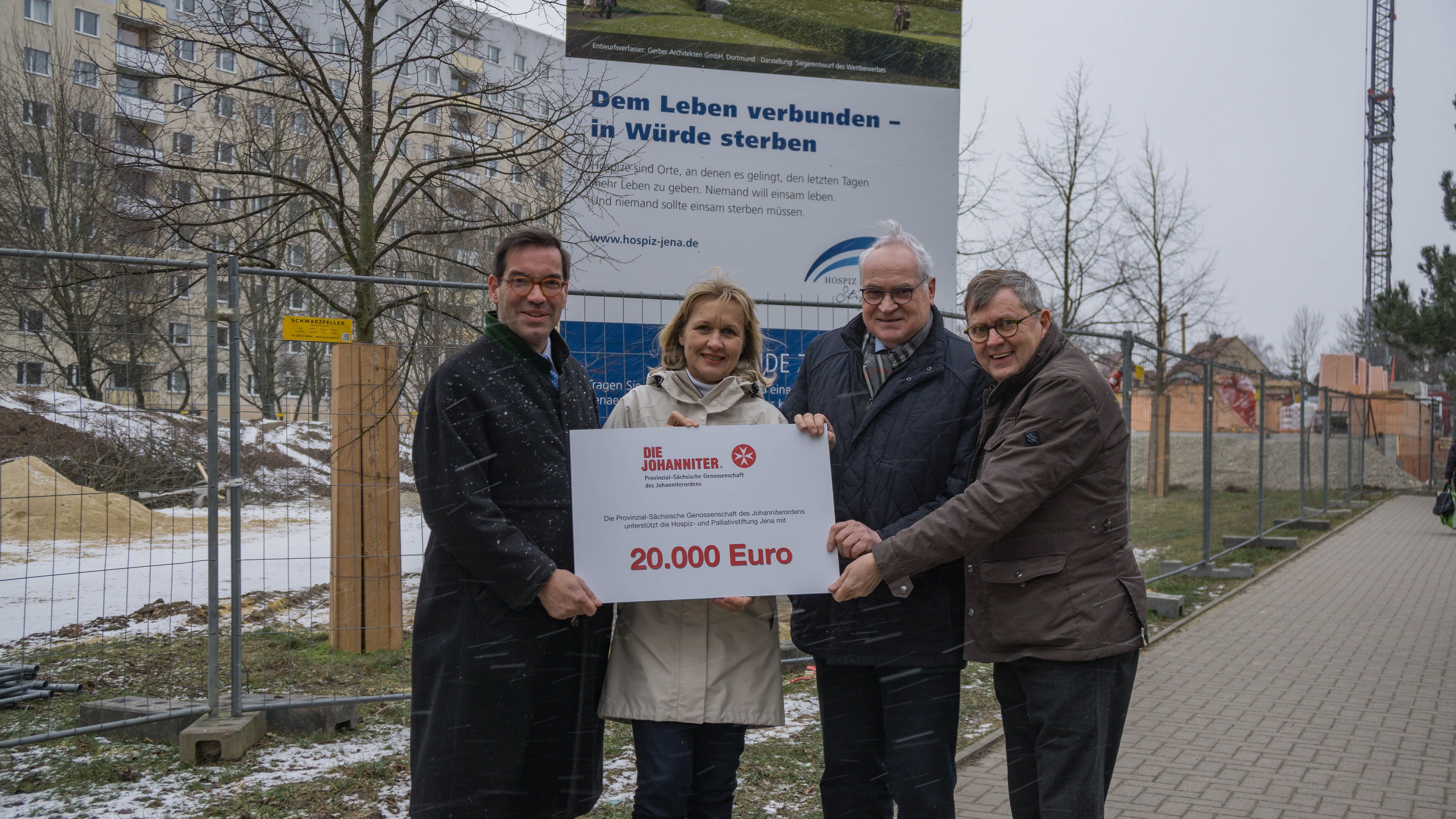 Johanniter-Scheck für Hospiz- und Palliativstiftung