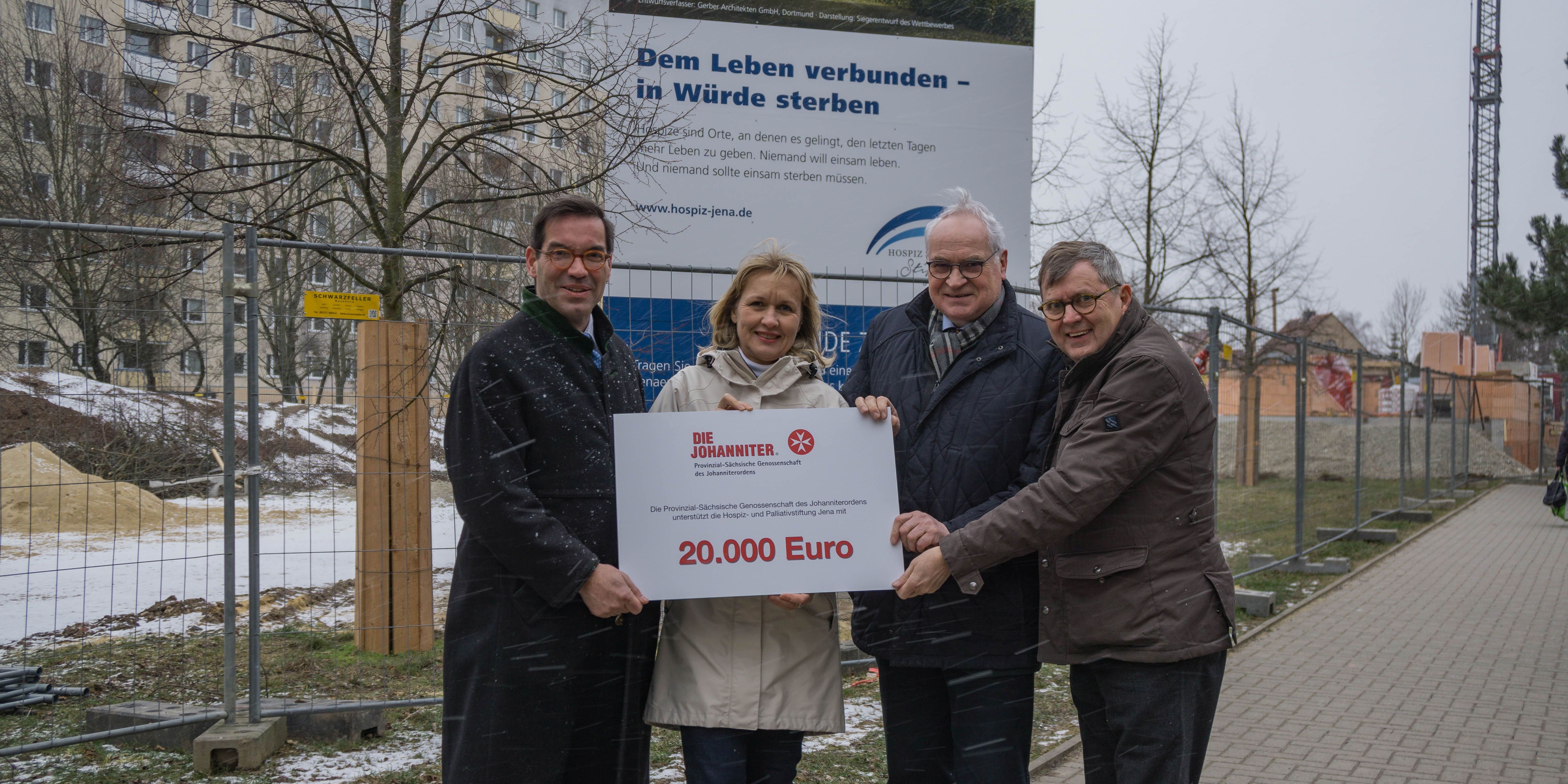 Johanniter-Scheck für Hospiz- und Palliativstiftung