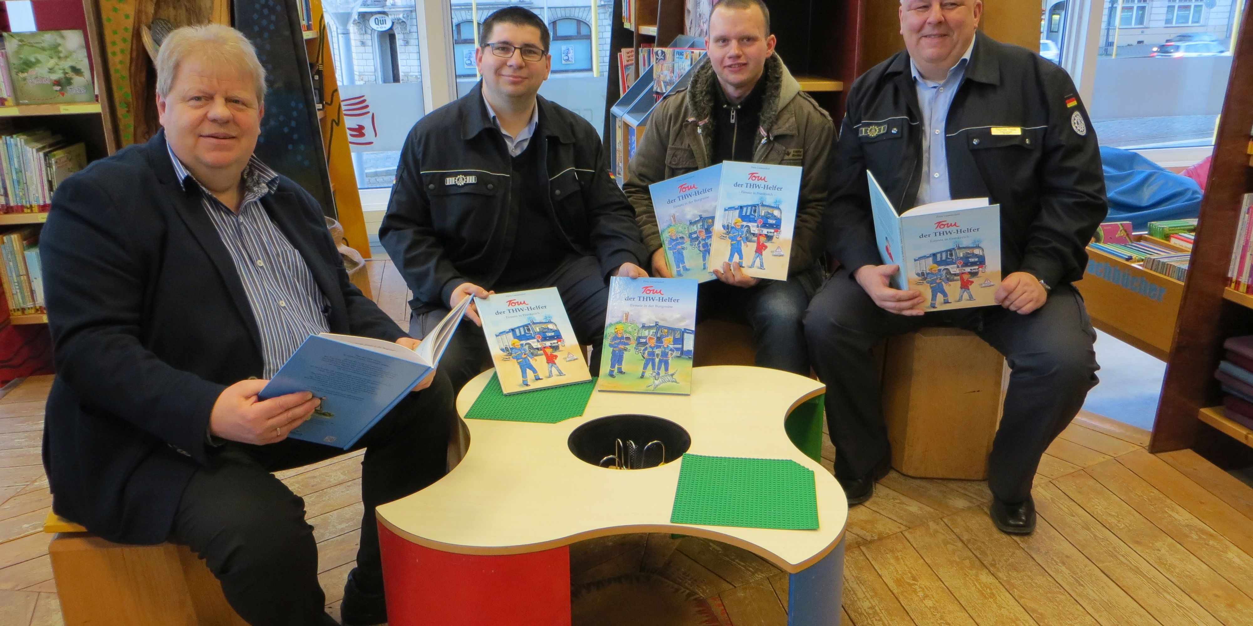 Buchspende für Stadt-und Regionalbibliothek Gera