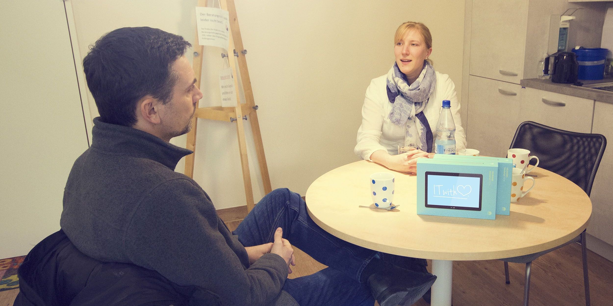 DAKO-Tabletspende für Elterninitiative 