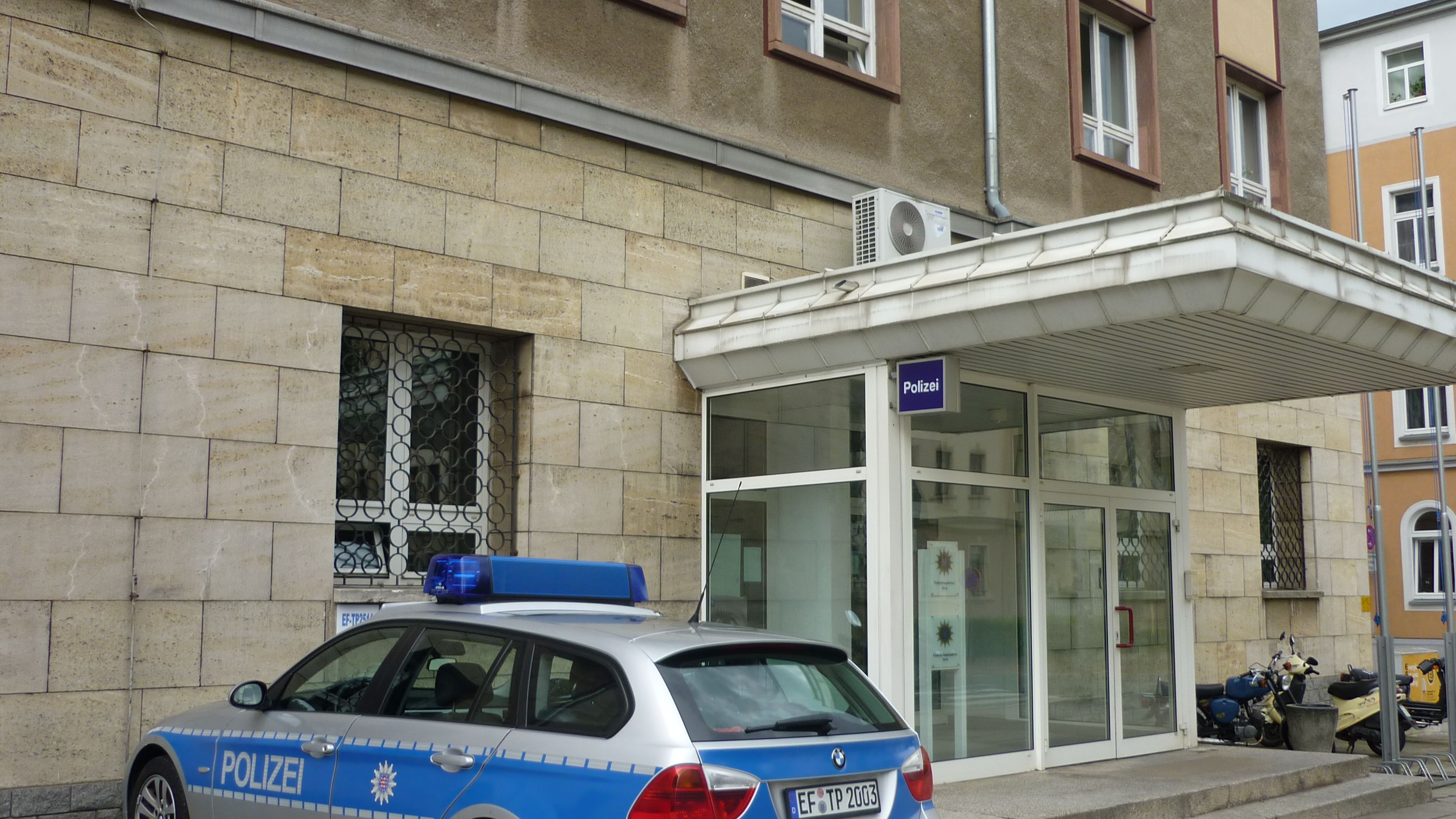 Schwerer Verkehrsunfall zwischen Kleinfalka und Pohlen