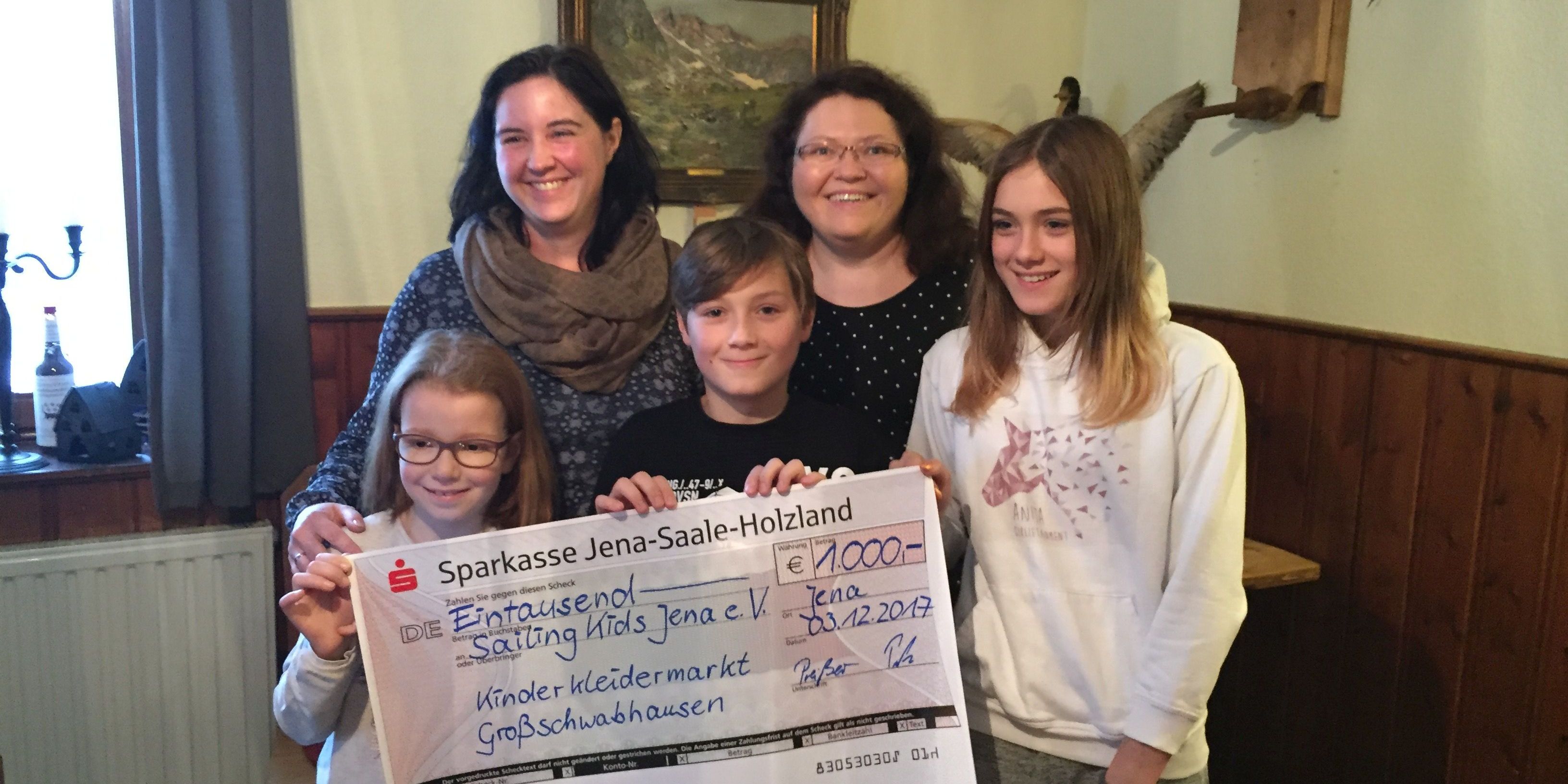 Kinderkleidermarkt in Großschwabhausen 