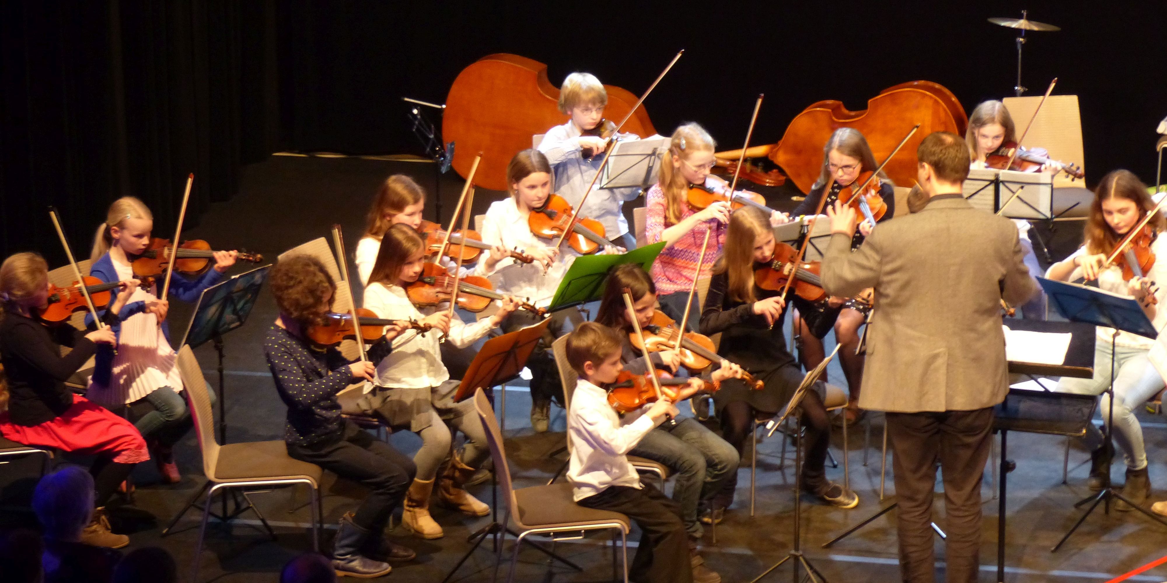 Nachwuchsorchester treten auf