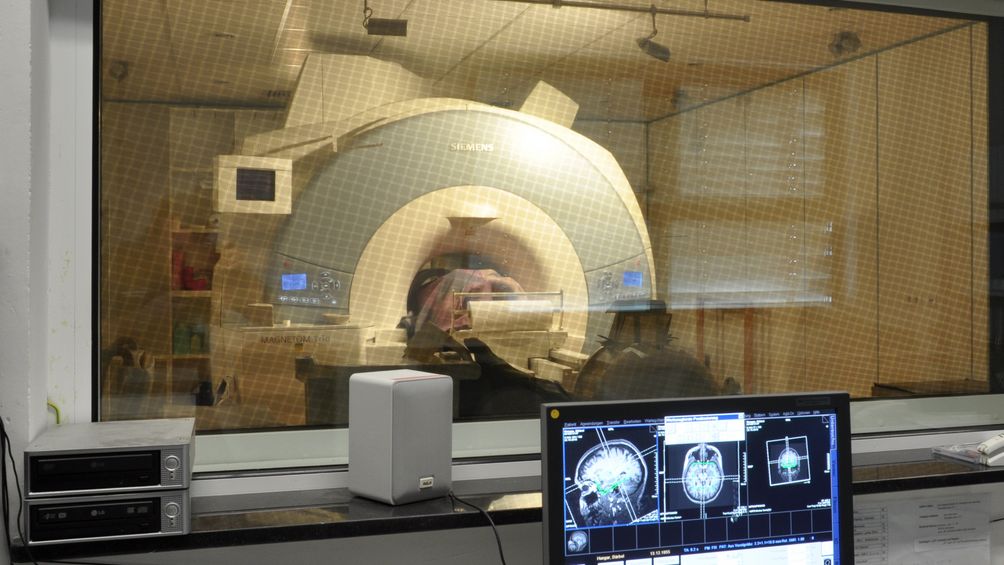 Behandlung von Hirntumoren im Fokus 