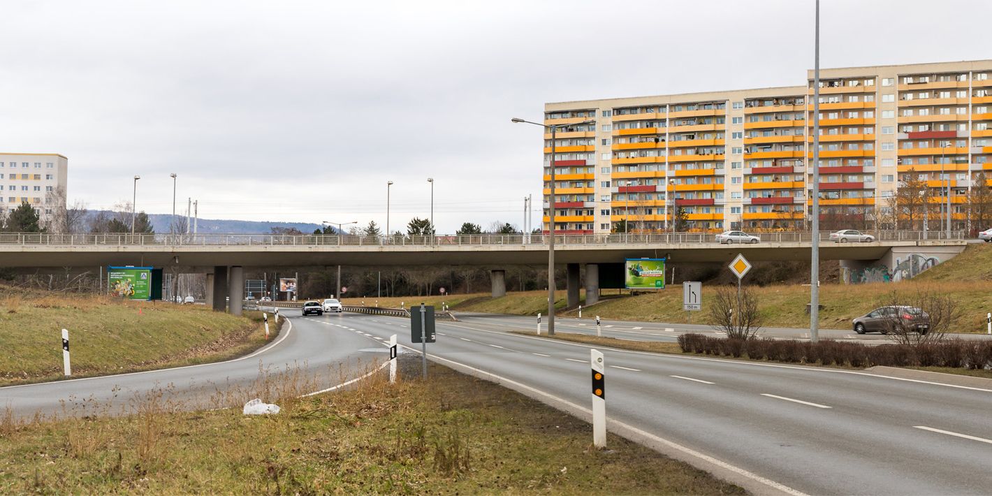 Vorbereitungen für Behelfsbrücke in Lobeda Vorbereitungen für Behelfsbrücke in Lobeda