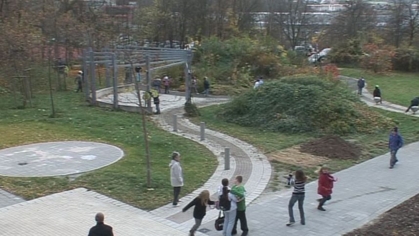 Schulhöfe öffnen am 7. April