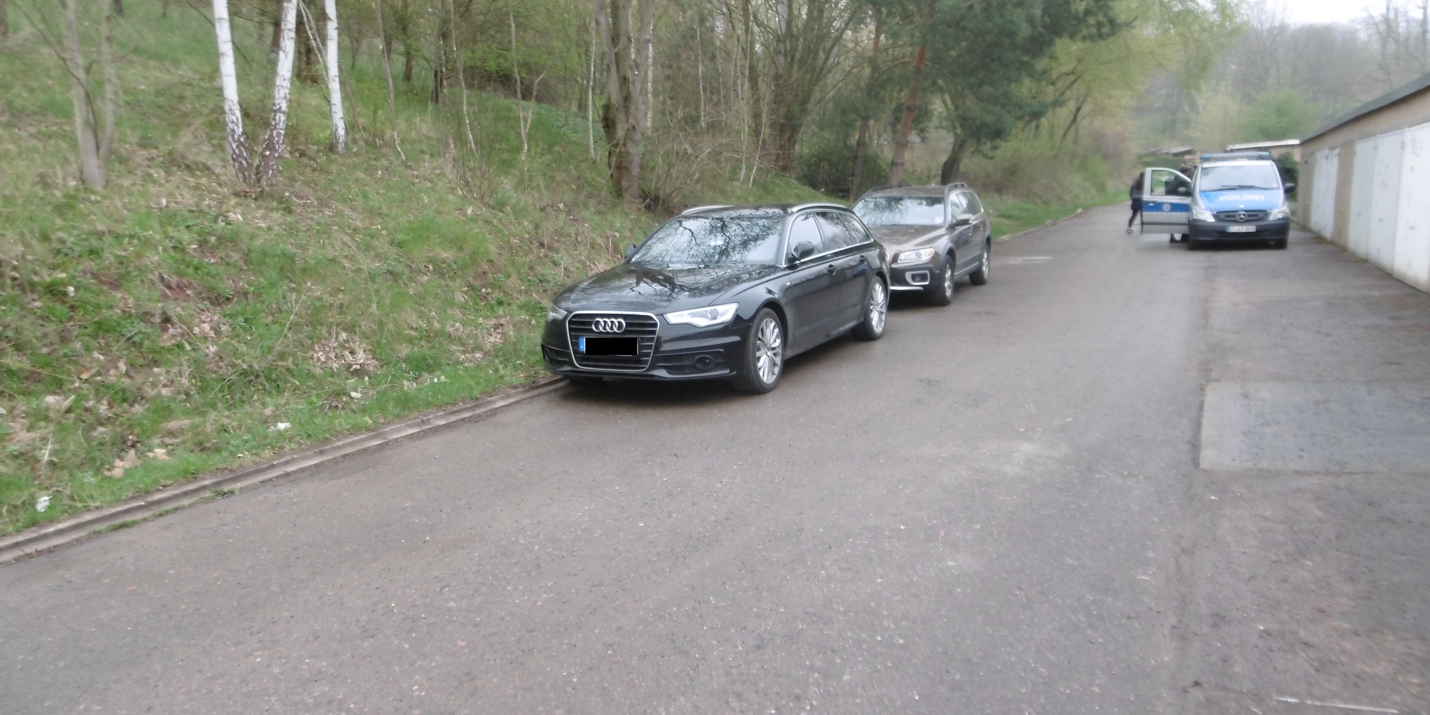 Pkw mutwillig beschädigt Pkw mutwillig beschädigt