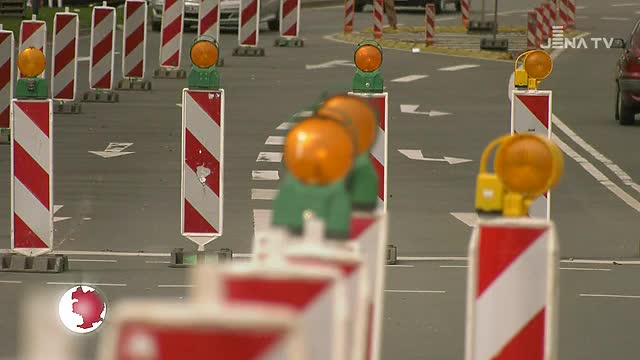 Angerkreuzung: Die teilweise Sperrung wegen Bauarbeiten verunsichert viele Kraftfahrer