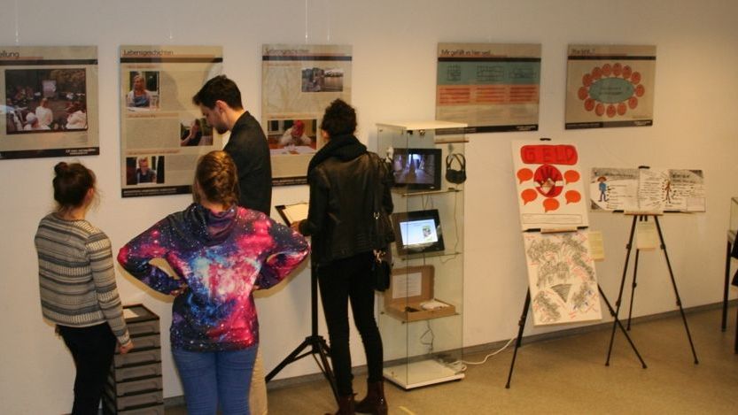 Ausstellung über Heimkinder in der Ernst-Abbe-Hochschule