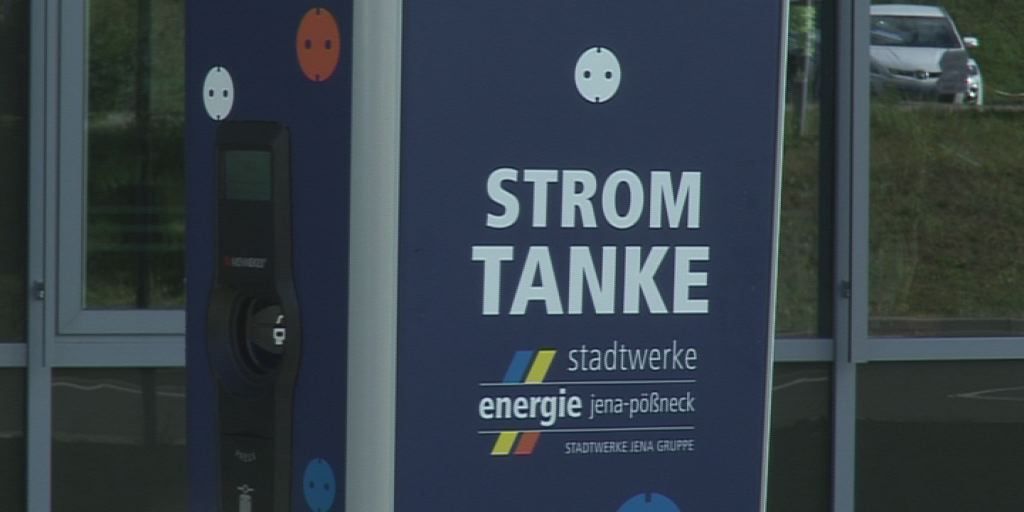 Stromtanken: Pauschalpreis an öffentlichen Ladesäulen 