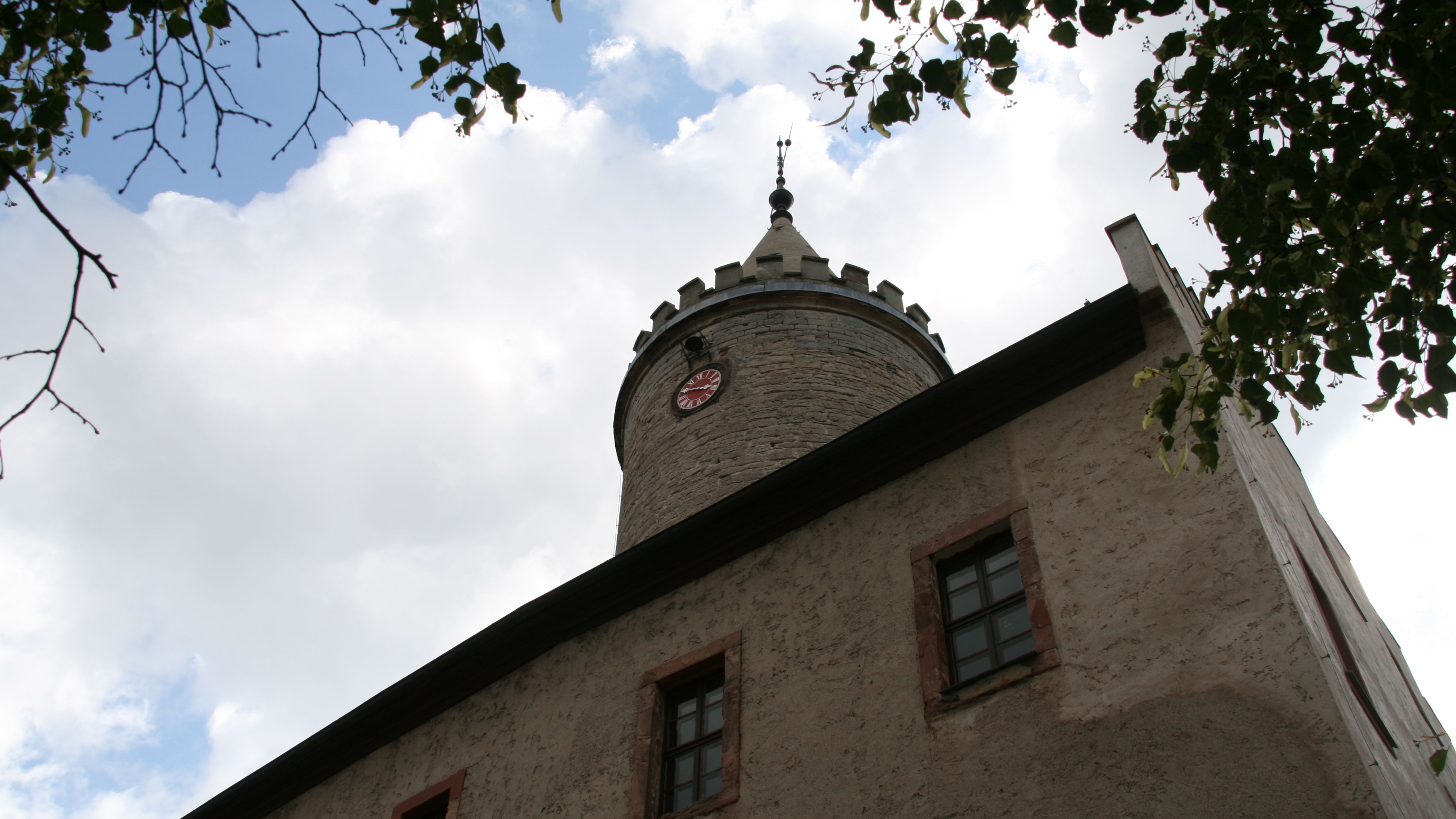 Leuchtenburg lädt am 30. April zur langen Burgnacht